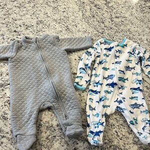 Boys 0-3 onesie set